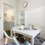 Apartmán Hostdomus - House - A Due Passi Dal Mare *